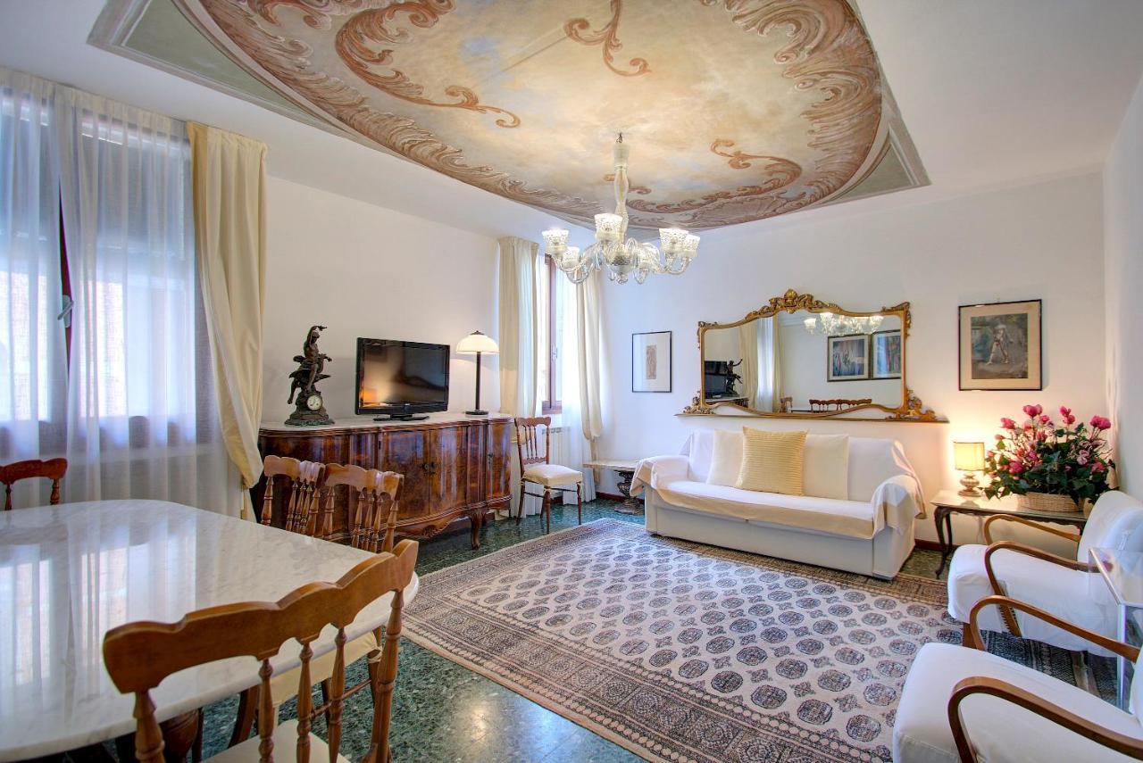 Remigio Marco-Canal Venice Exterior photo